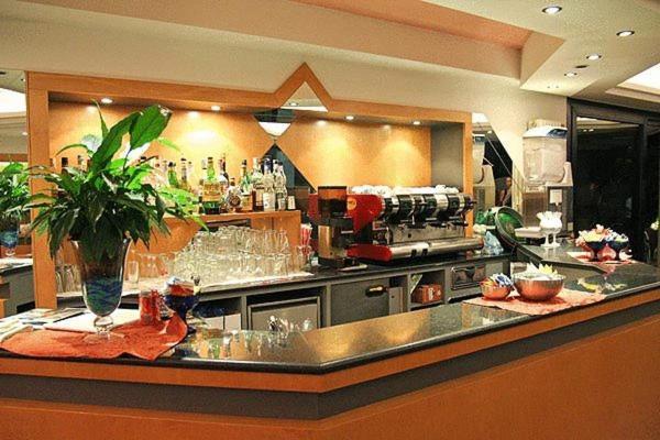 Hotel Ambassador Riccione Eksteriør bilde