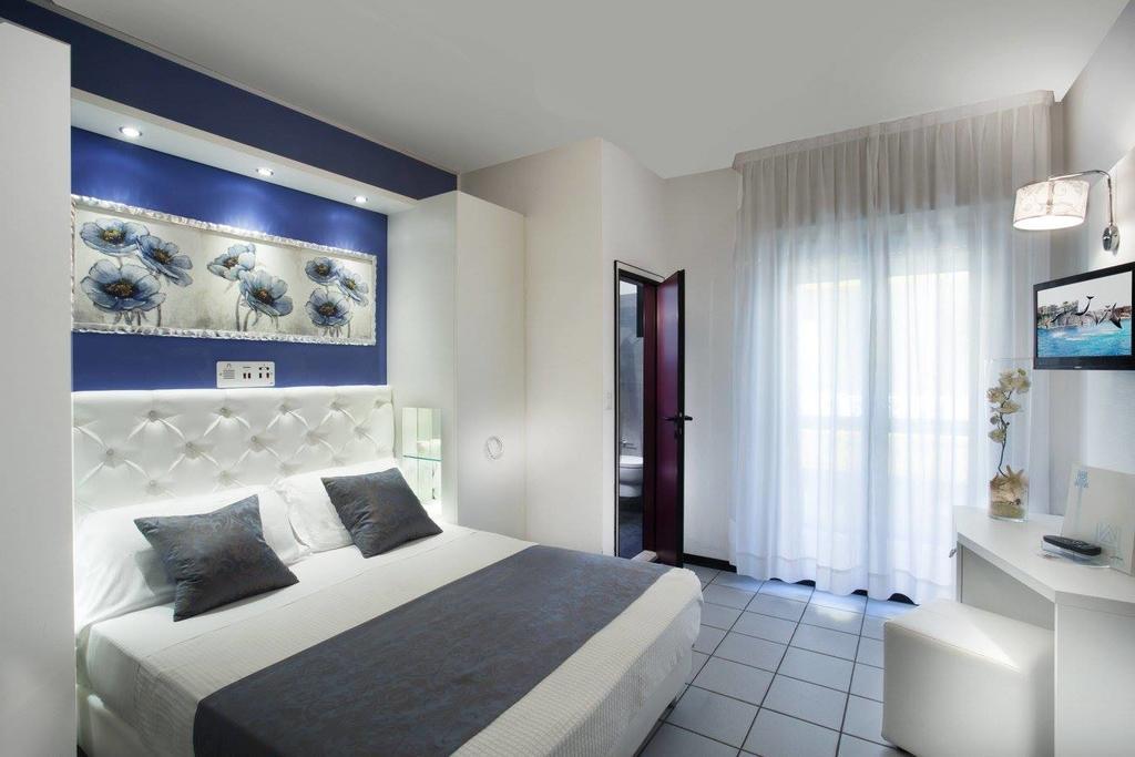Hotel Ambassador Riccione Eksteriør bilde