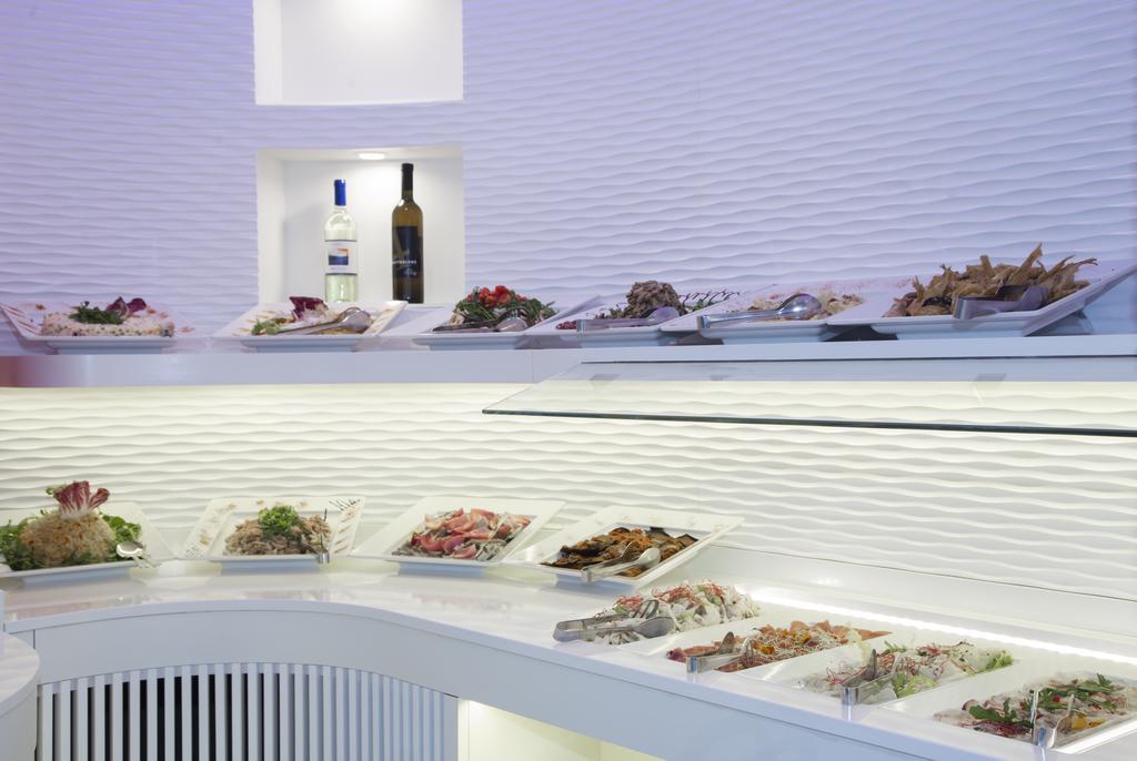Hotel Ambassador Riccione Eksteriør bilde